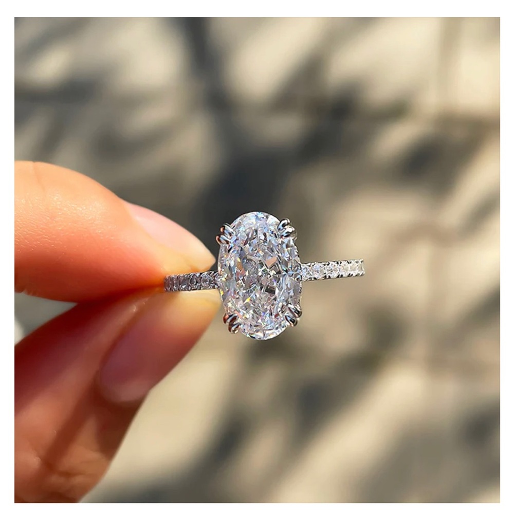 Maxine Jewelry Oval Cut Sona Simulated Diamond 3.5 carats